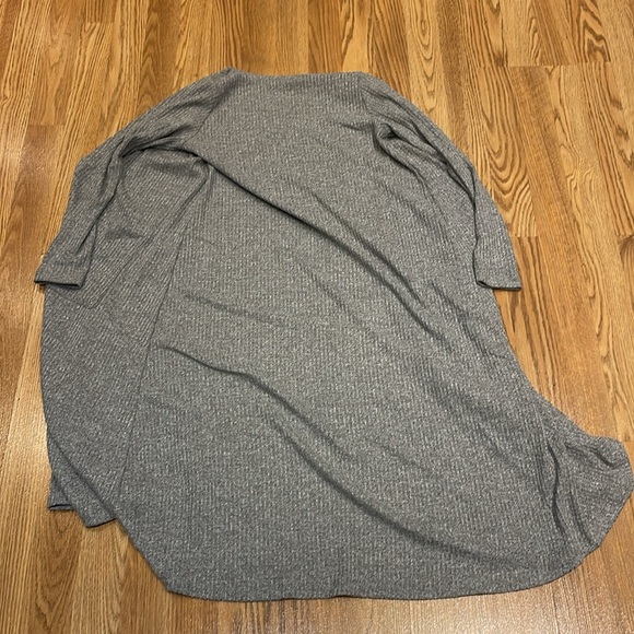 XS LOFT long gray cardigan sweater with 2 pockets. - Picture 4 of 5